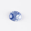 Gonko chopstick rest (Shimaneko, Arita ware)