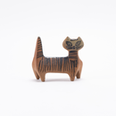 Lilla zoo Cat standing
