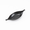 Small boat -shaped bowl