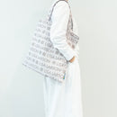 Square tote bag (hedgehog)