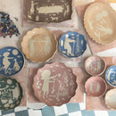 在花園裡洗滌(花園裡的洗衣 / 22厘米)