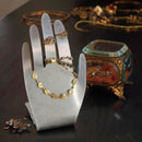 Hands who like ring