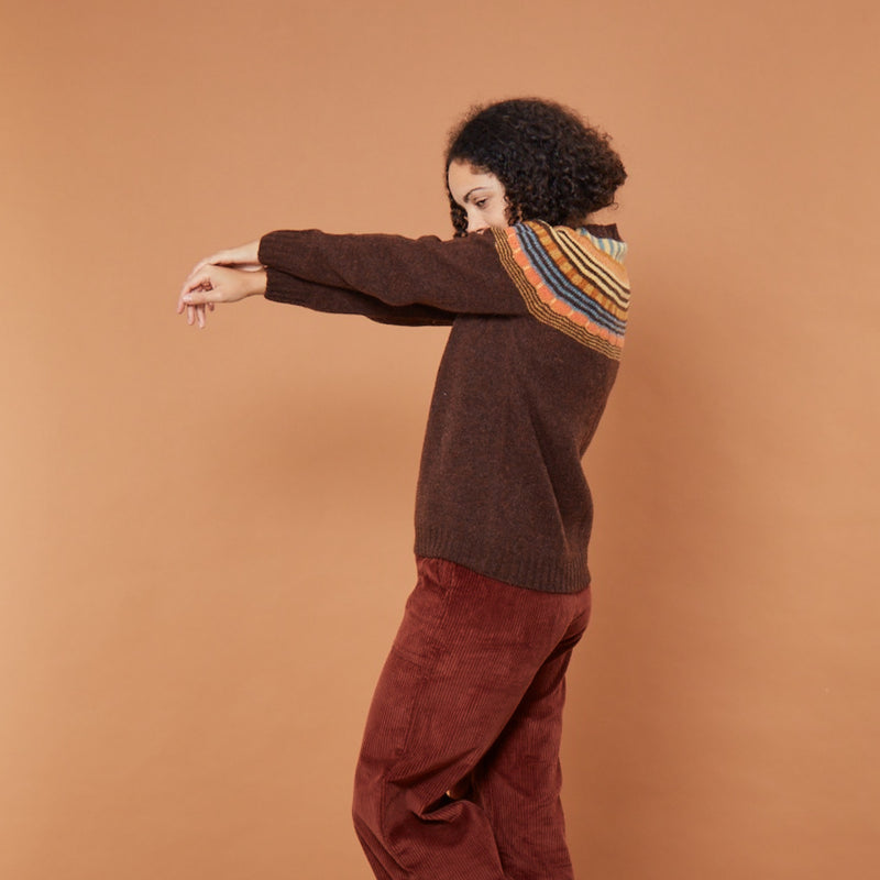 Magic Circle YOKE Sweater (COFFEE)