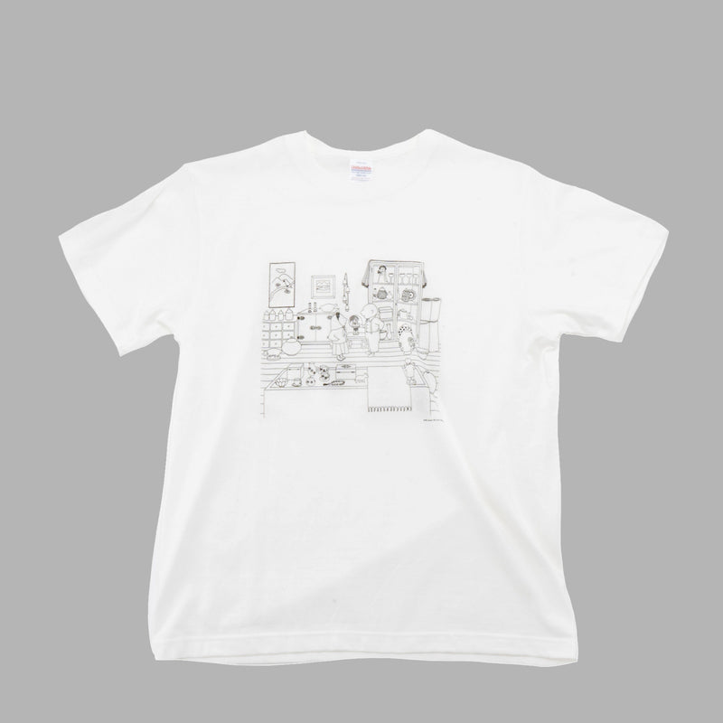 T -shirt (Goldie the Dollmaker / Vanilla White)