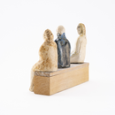 ベンチに座る人(1981)