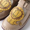 【Lisa Larson × Estacion】ライオン・本革ストラップシューズ（ベージュ）