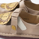 【Lisa Larson × Estacion】ライオン・本革ストラップシューズ（ベージュ）