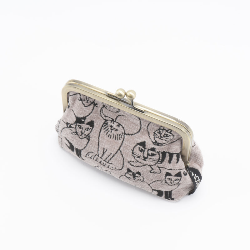 Gamaguchi pouch (sketch cats)