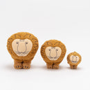 被拥抱的吉祥物（麦琪）