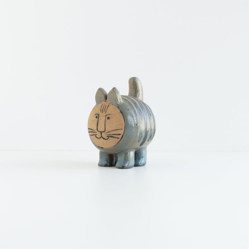 Menageri cat