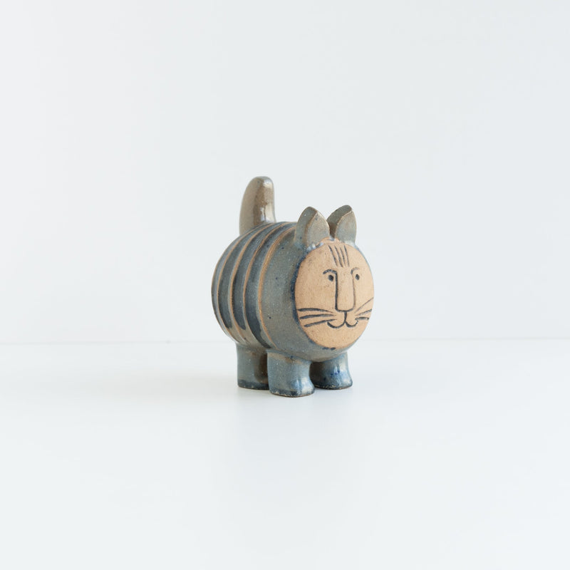 Menageri cat