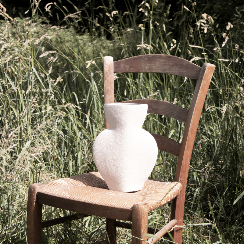 AMPHORA WHITE (midium) 花瓶 AMPHORA WHITE (midium) 花瓶