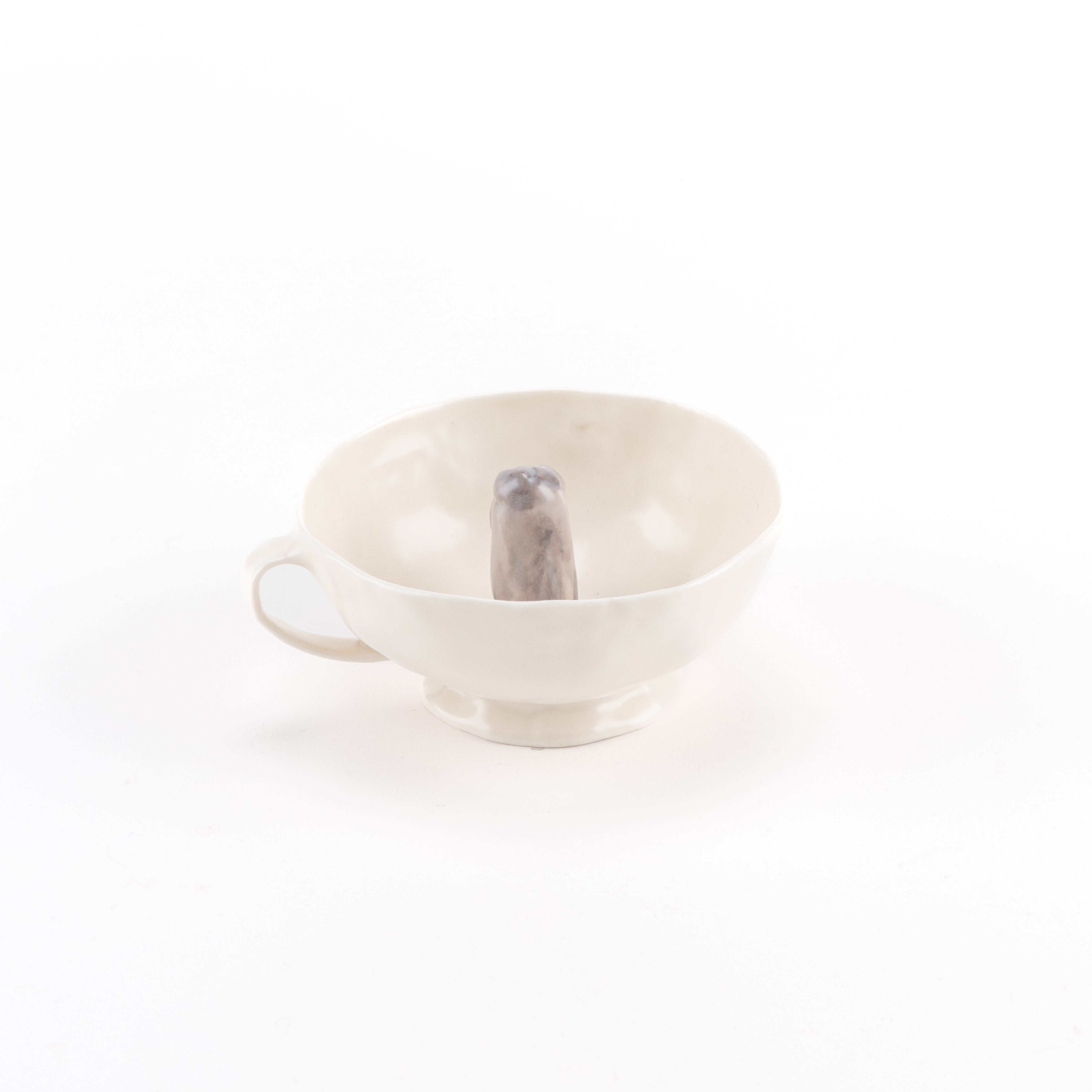 Eleonor Boström_ティーカップ（陶器作品）