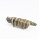 Shiga Stora動物園貓站立