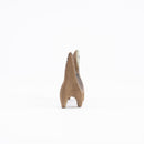 莉拉動物園貓站立