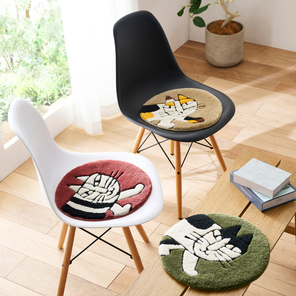 Chair pad (Nakayoshi hedgehog punky beige)