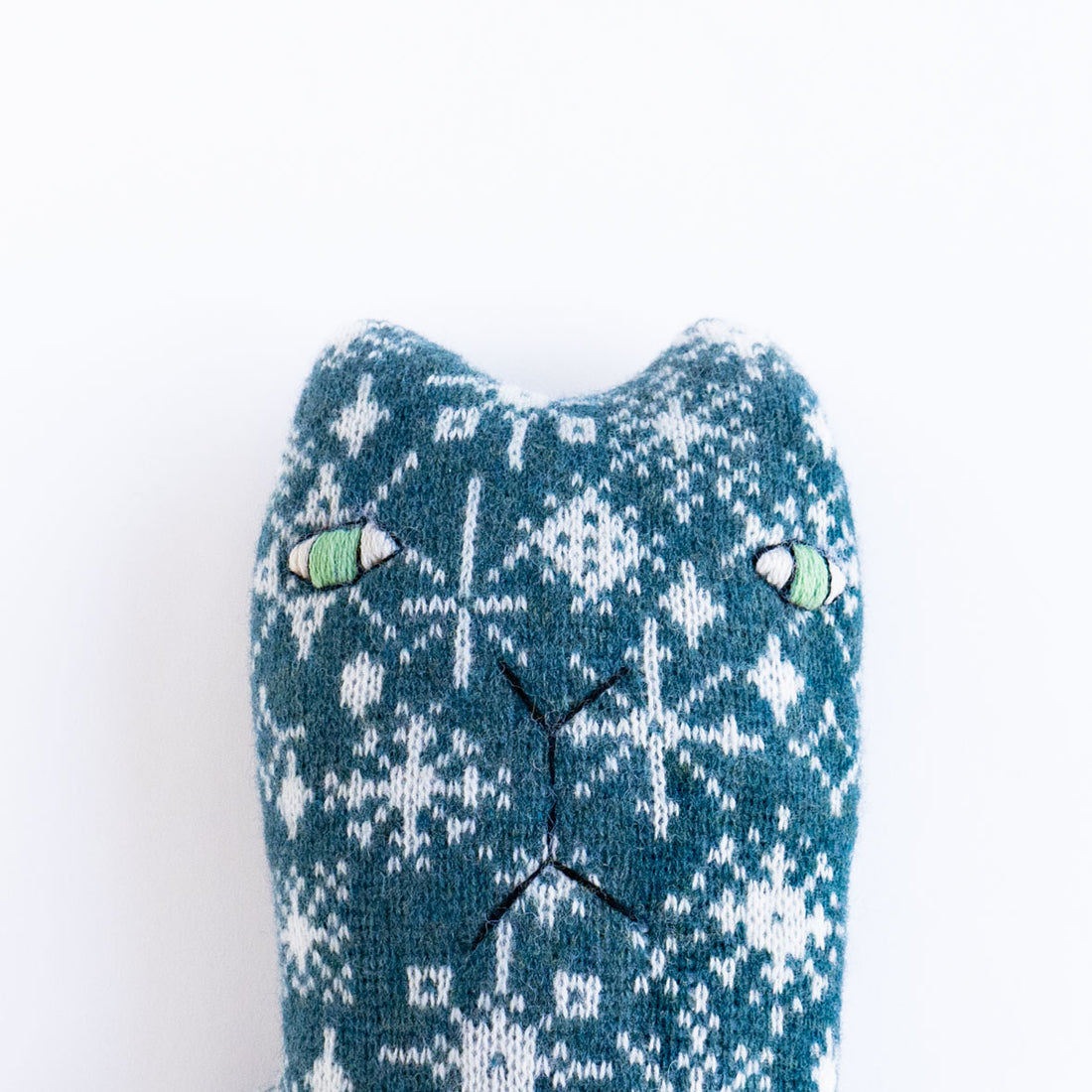 冬のねこ・スノードロップ（Winter Cat Snowdrop）