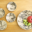 森と動物の絵皿（益子焼・オオカミ） 4寸