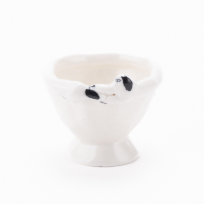 Egg stand (black mimi / white)