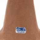 莉拉動物園貓坐著